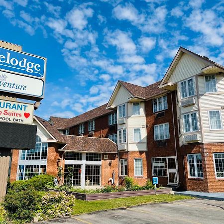 Travelodge By Wyndham Niagara Falls Lundys Lane Bagian luar foto
