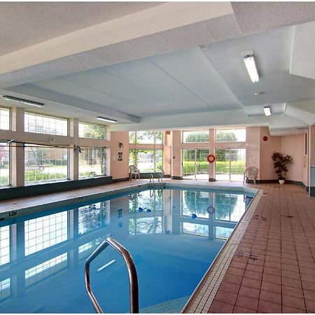 Travelodge By Wyndham Niagara Falls Lundys Lane Bagian luar foto