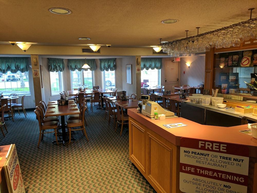 Travelodge By Wyndham Niagara Falls Lundys Lane Bagian luar foto
