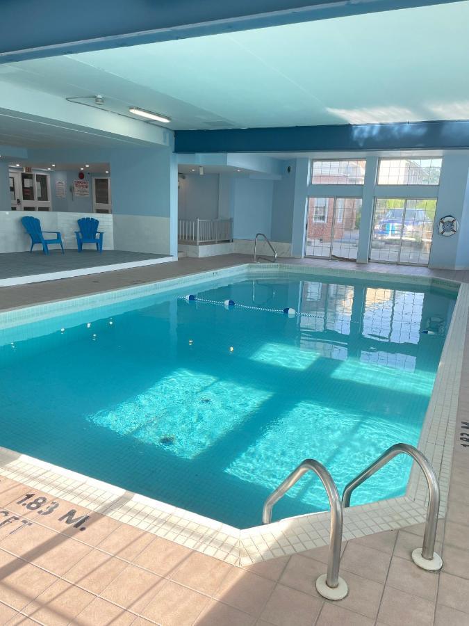 Travelodge By Wyndham Niagara Falls Lundys Lane Bagian luar foto
