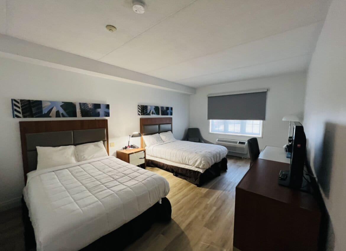 Travelodge By Wyndham Niagara Falls Lundys Lane Bagian luar foto
